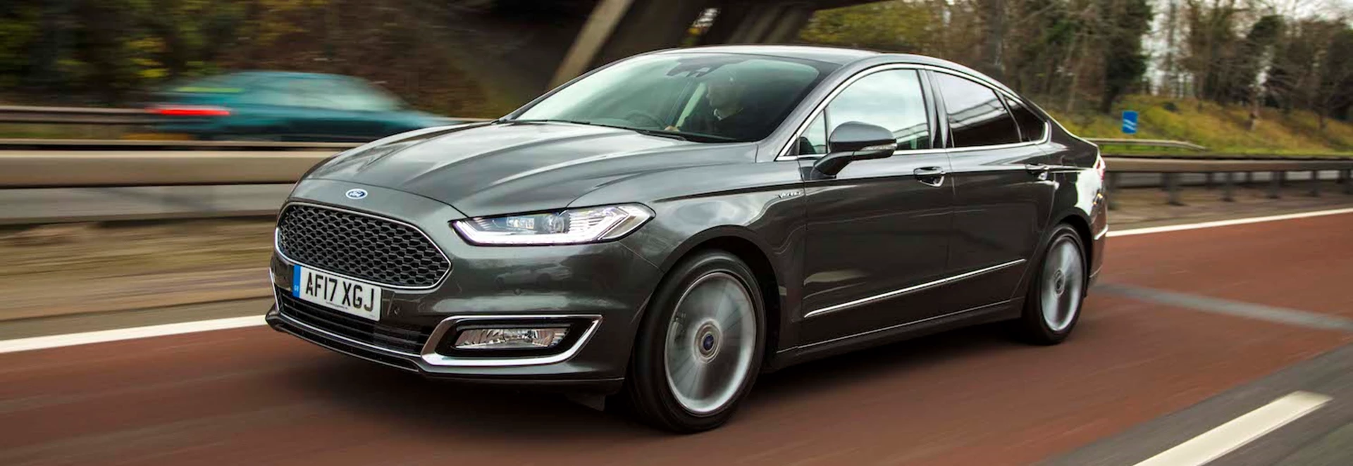 The Ford Mondeo vs Hybrid: Which should you choose? 